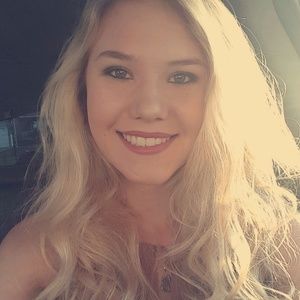 Meet your Posher, Allie